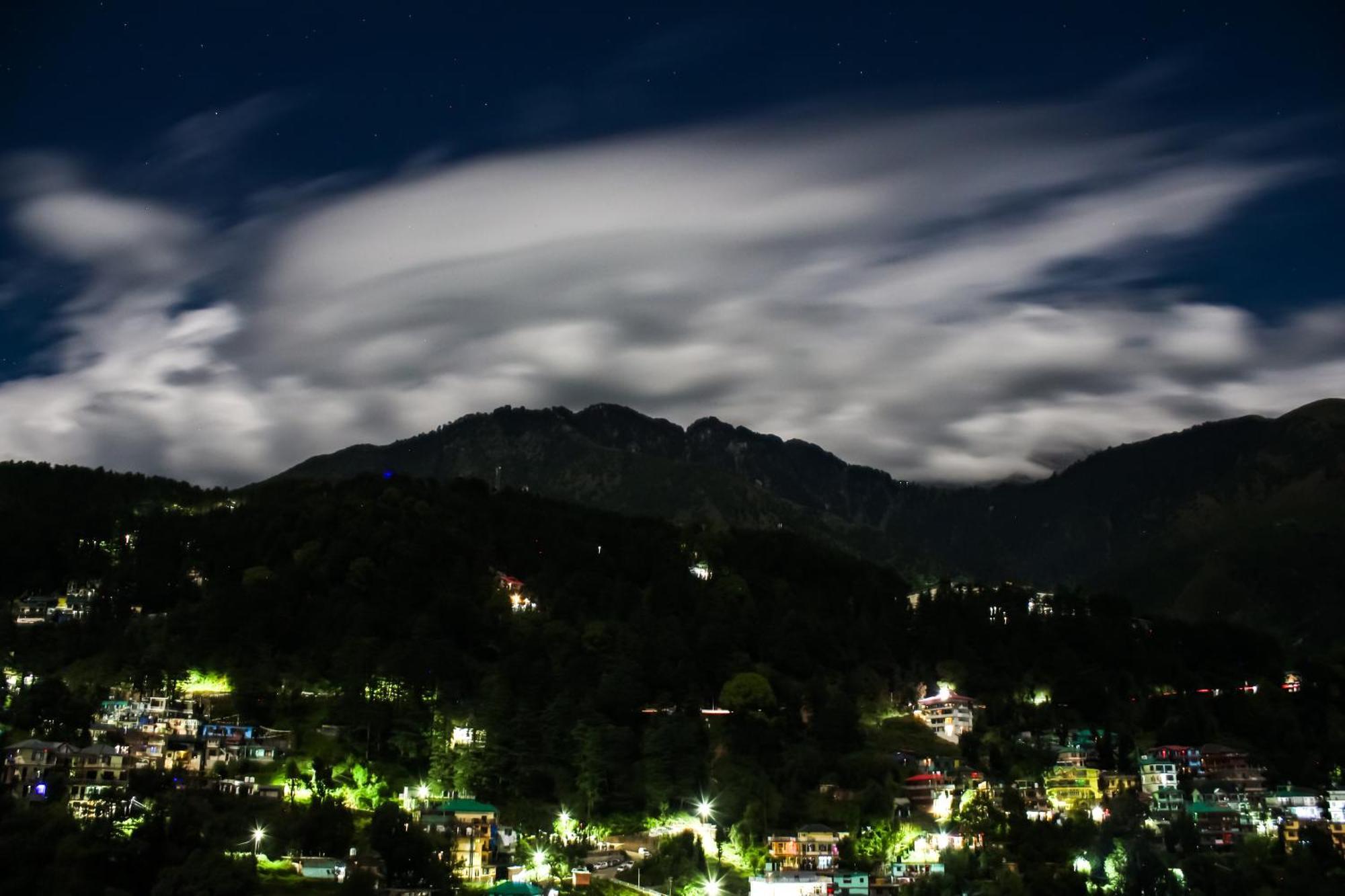 The Bougainvillea, Mcleodganj ดารัมซาลา ภายนอก รูปภาพ